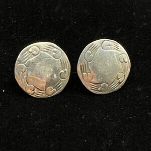 Southwestern Signed TKL Sterling Silver Round Pierced Earrings Etched Bear Paw